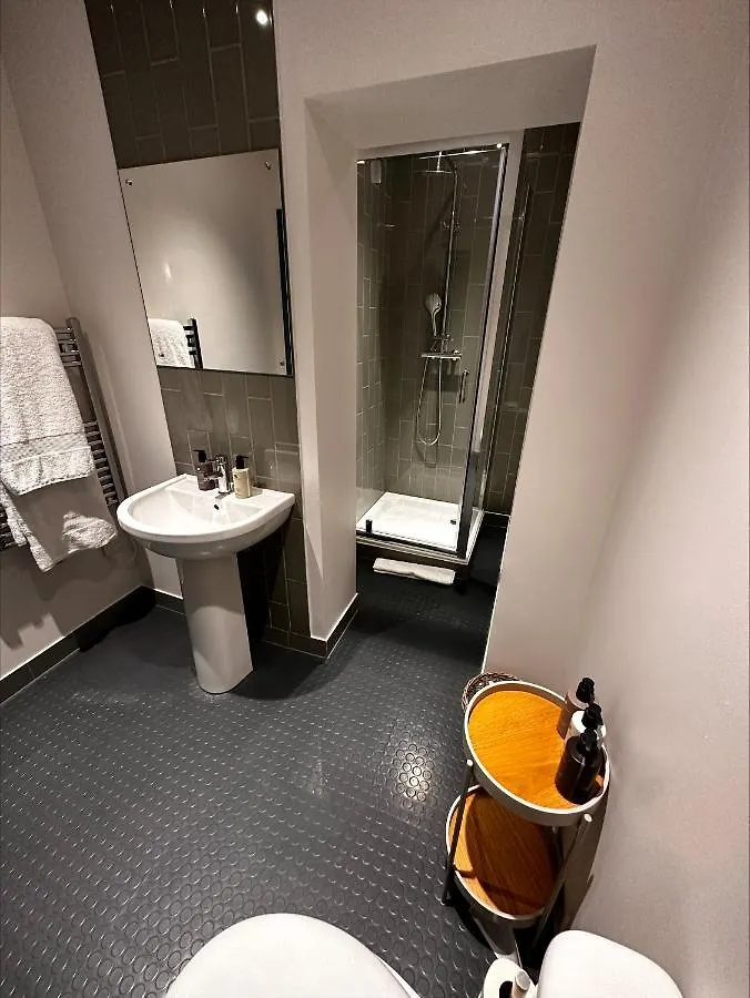 Hotel The Crown Rooms London